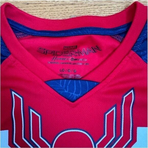 Marvel Spider-Man Homecoming Jersey Boys L Red Blue Athletic Graphic Design NEW - Picture 4 of 4